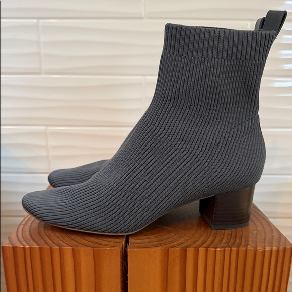 Everlane “The Glove” Boot - Dark Gray - Picture 1 of 10